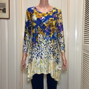Medium Colorful LOGO by Lori Goldstein ¾ Sleeves Tunic